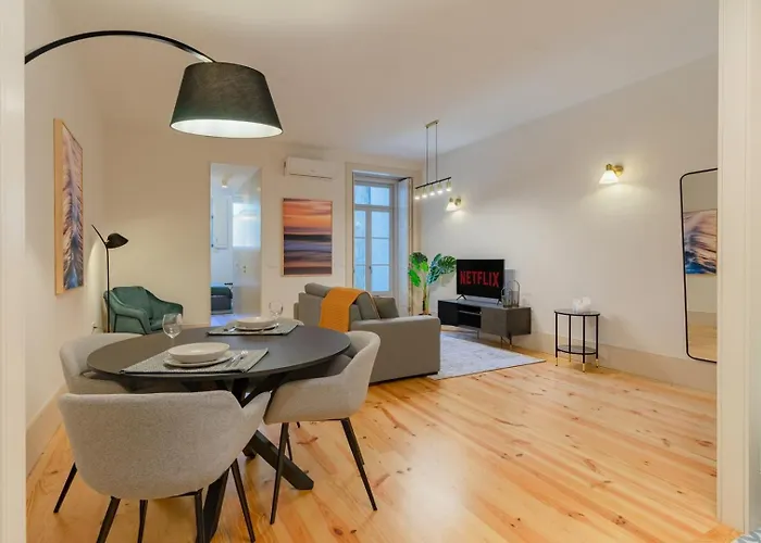 Daire Spacious With Patio At Historic Center *