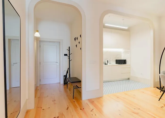 Daire Spacious With Patio At Historic Center