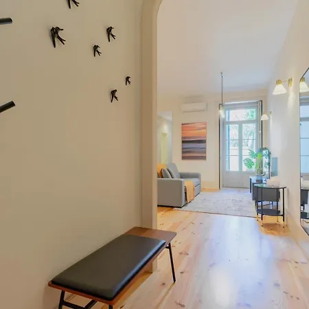 Spacious With Patio At Historic Center 公寓