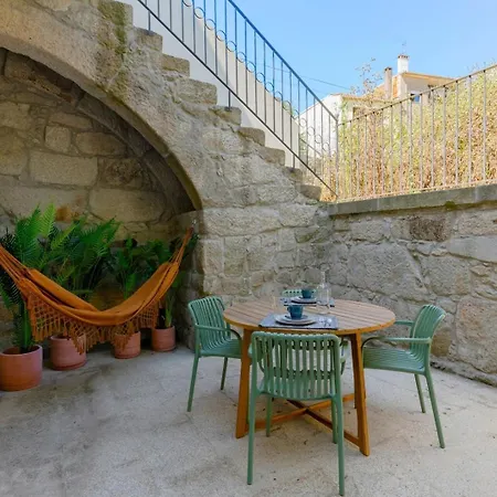 Spacious With Patio At Historic Center Apartament Porto