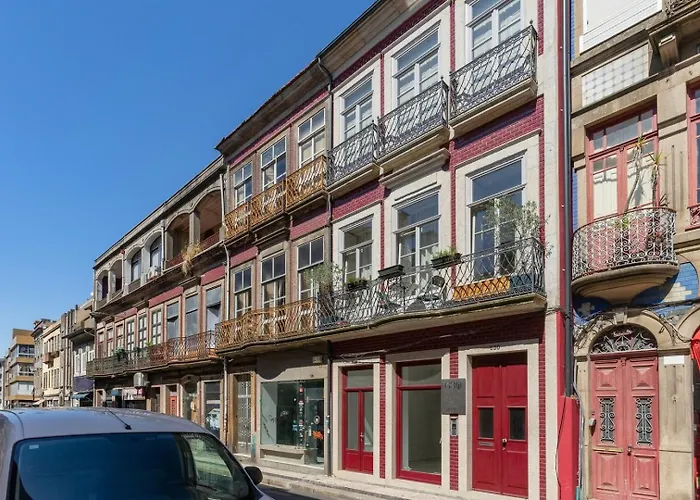 Spacious With Patio At Historic Center Oporto