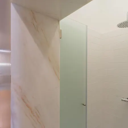 Spacious With Patio At Historic Center *